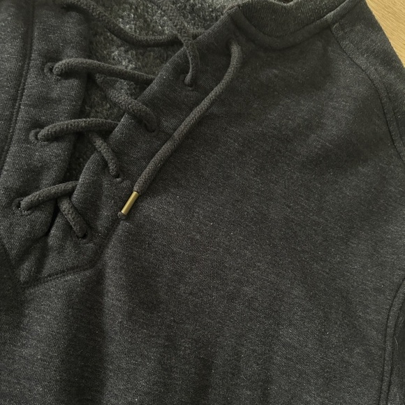 Old Navy Women’s Small Charcoal Gray Lace-Up Sweatshirt- EUC - Picture 4 of 6